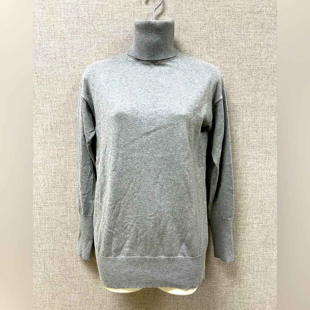 Gap Ladies Turtleneck Gray Cashmere Sweater Size Small